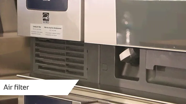 Demo: Clean the air filter of the iCombi Pro | RATIONAL