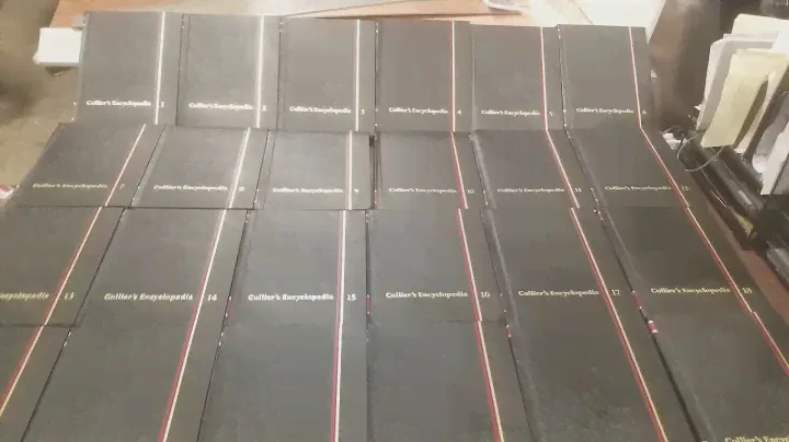 Collier's Encyclopedia with Bibliography and Index 1990 Set 24 volumes, Excellent Like Brand New